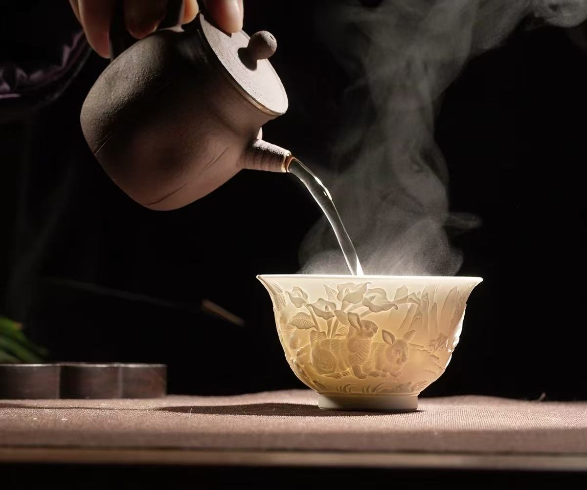 Thousands of miles of rivers and mountains Teacup