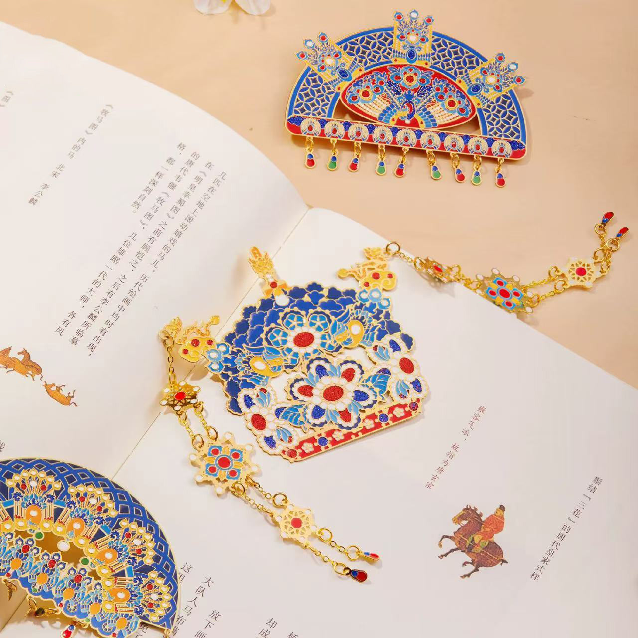Auspicious Phoenix Crown Metal Bookmark