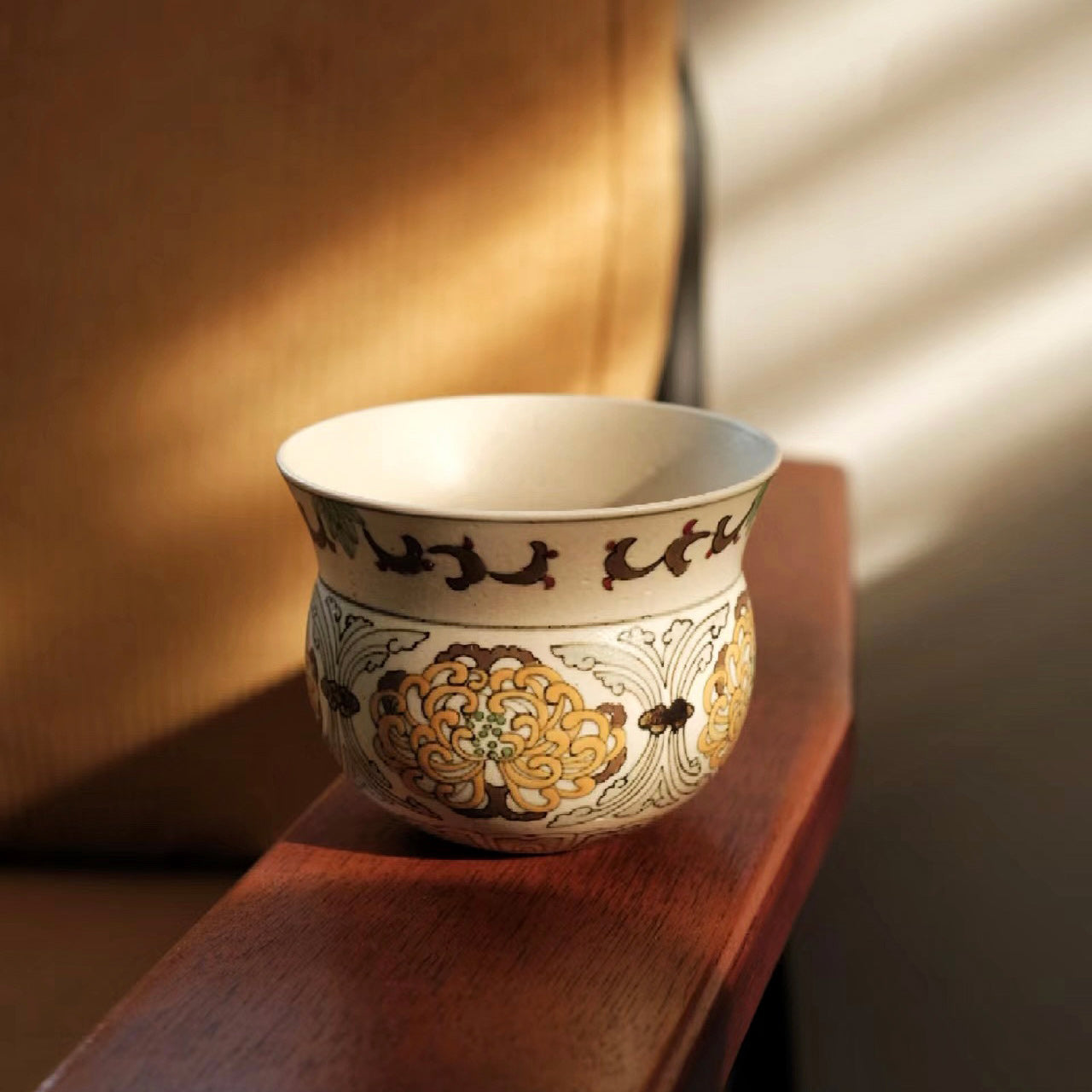 Wucai Chrysanthemum Cup